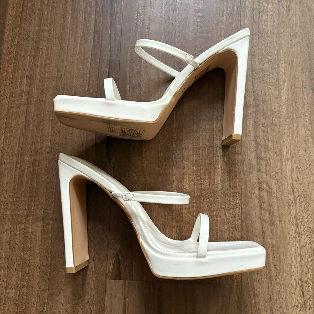 Forever 21 Womens Heels Size 7 White Square Toe Slip On Strappy Sandals Shoes